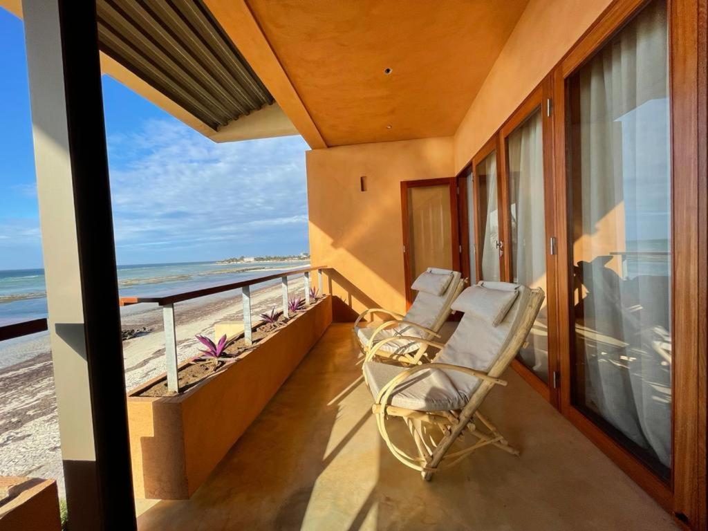 Kirimizi Hotel & Restaurante Pemba Exteriör bild