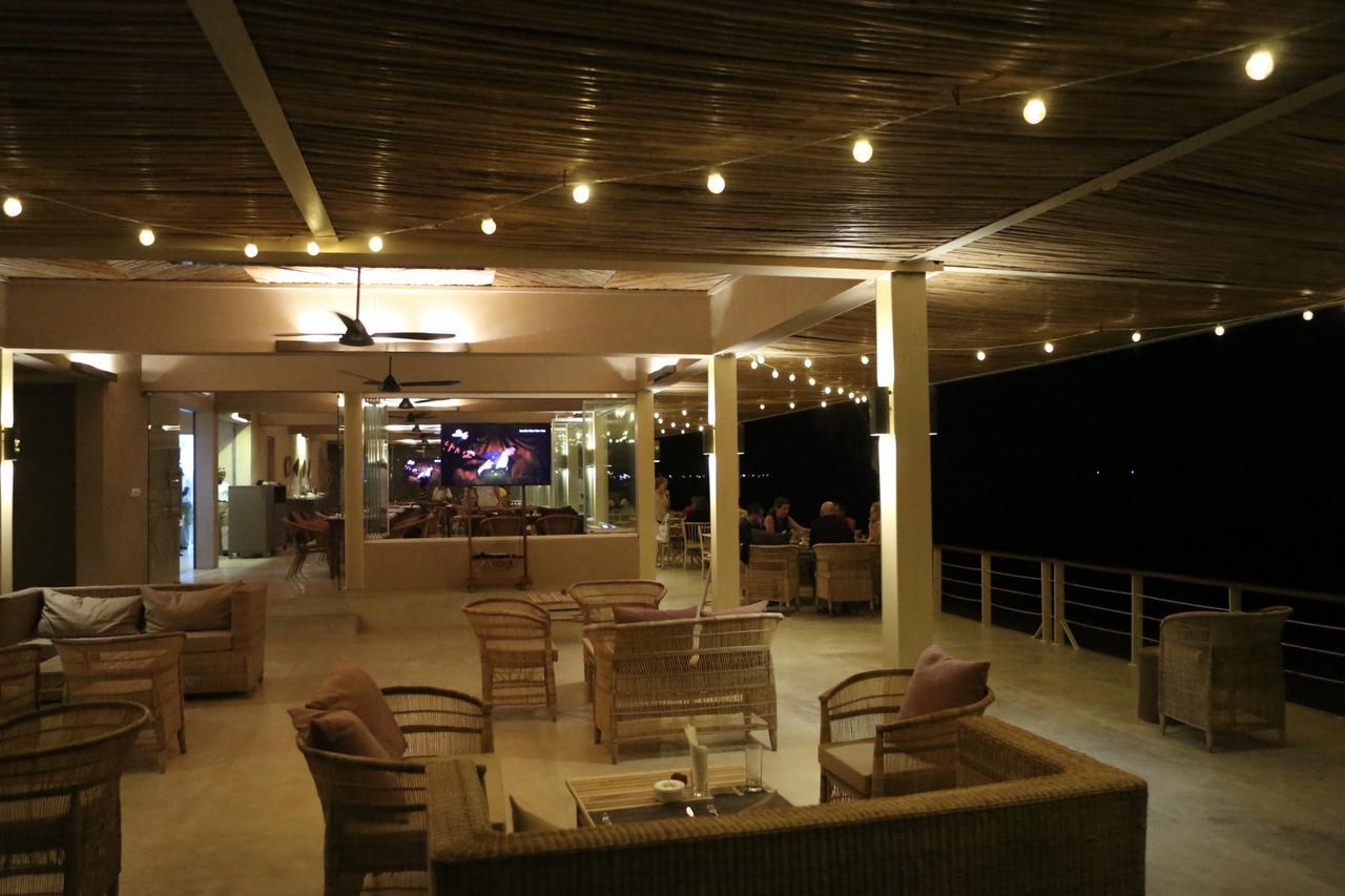 Kirimizi Hotel & Restaurante Pemba Exteriör bild