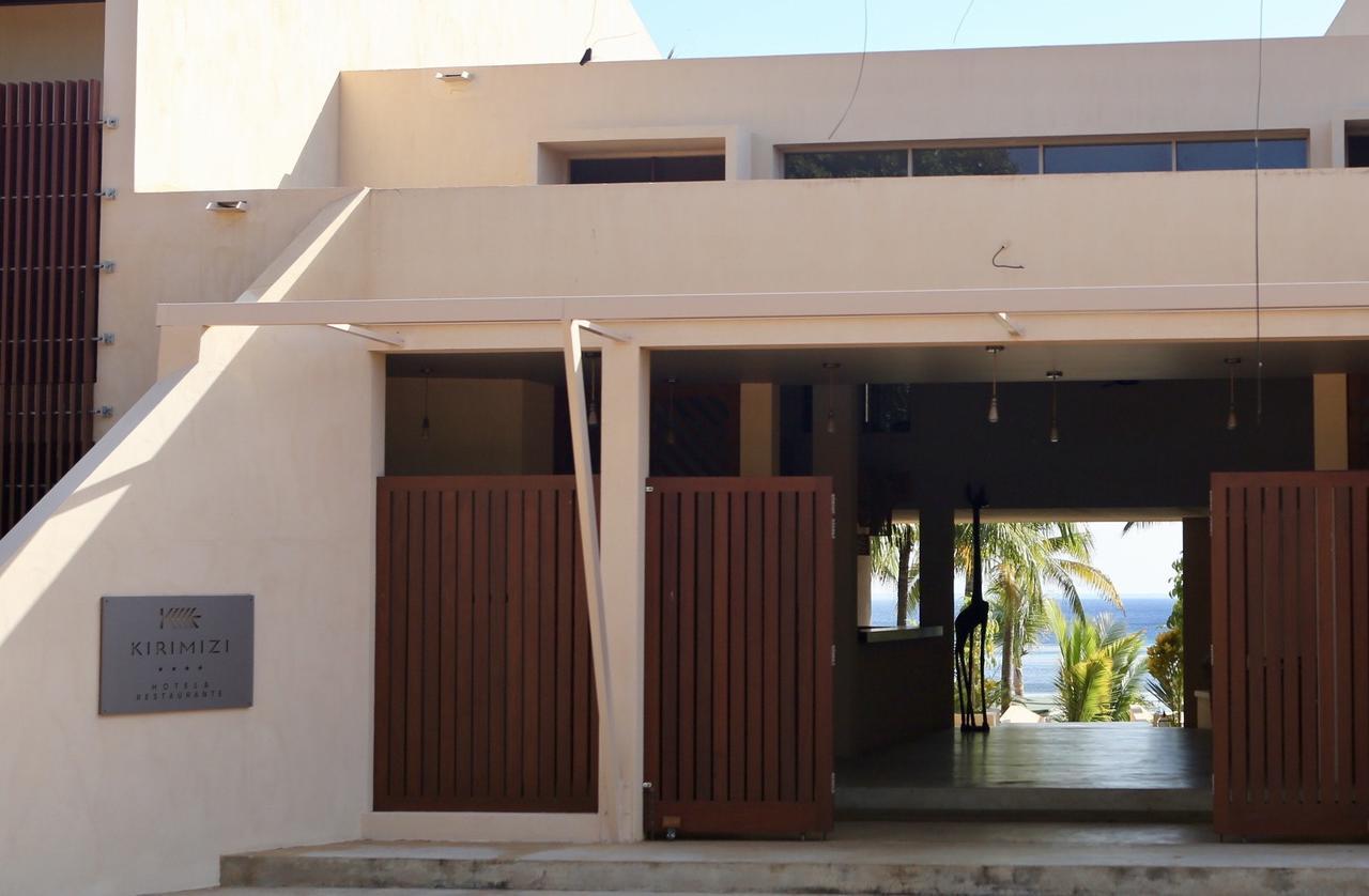 Kirimizi Hotel & Restaurante Pemba Exteriör bild