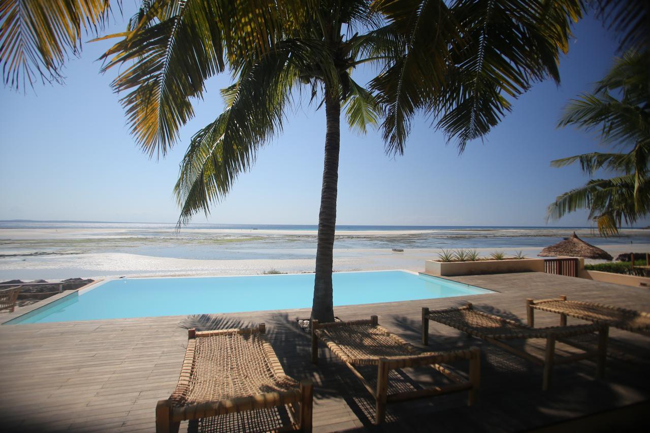 Kirimizi Hotel & Restaurante Pemba Exteriör bild